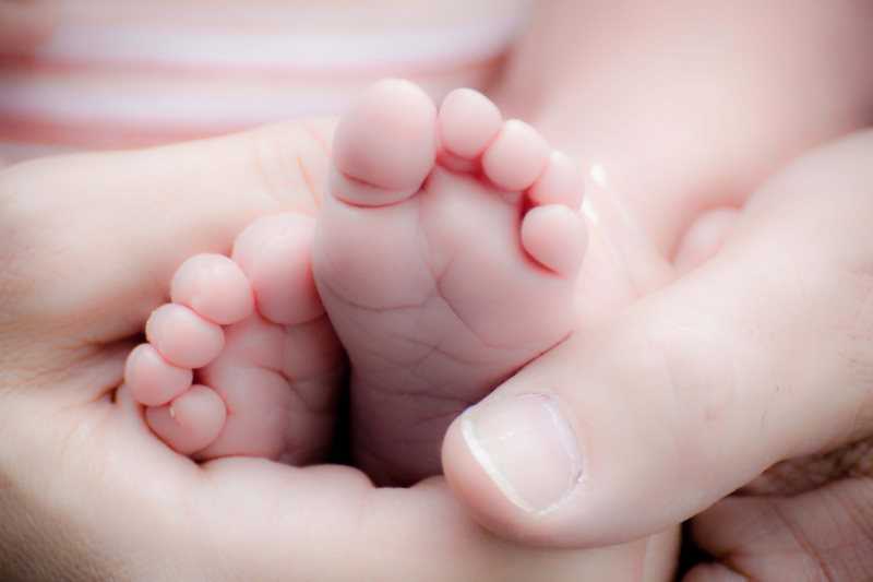 浙江代孕机构有哪些-找代孕母亲得双胞胎_怀孕初期肚子疼该怎么办